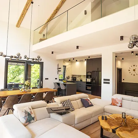 Vila Pri Rybniku Strohm *