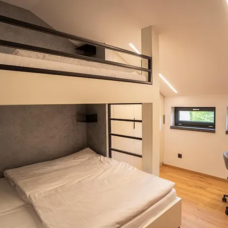 Pri Rybniku Strohm Vila *