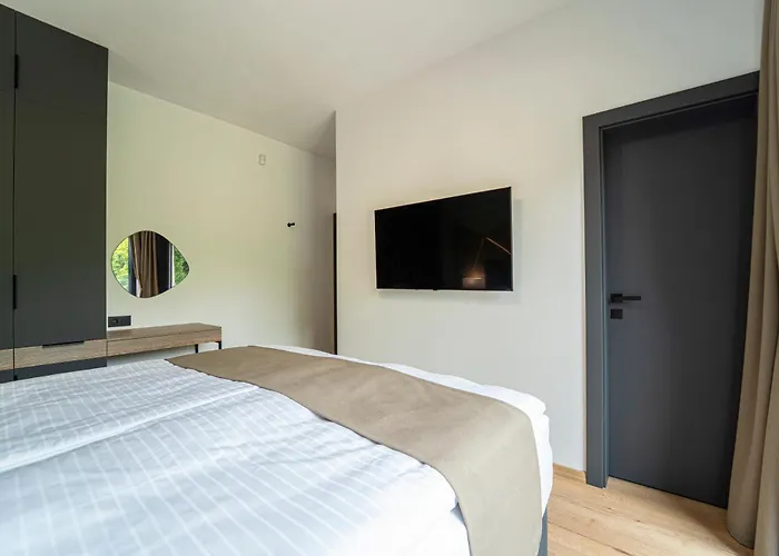 Pri Rybniku Strohm Villa *