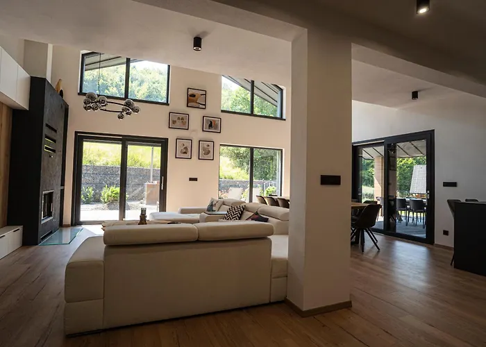 Pri Rybniku Strohm Villa