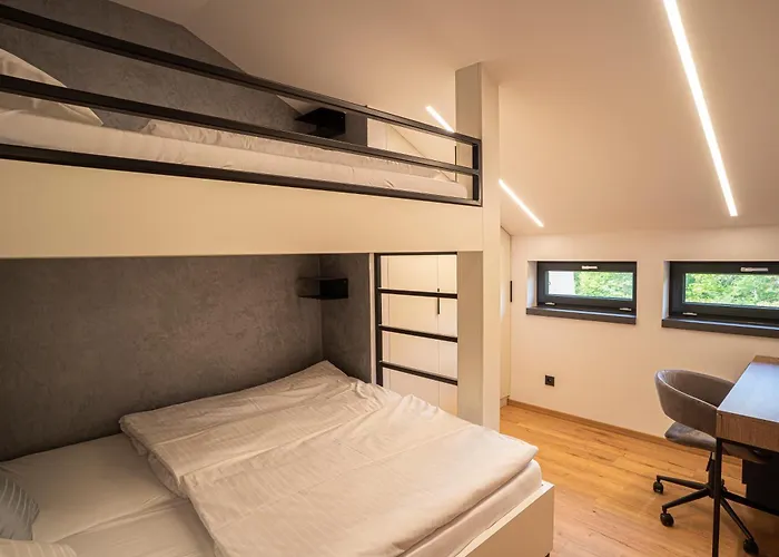 Pri Rybniku Strohm Villa *