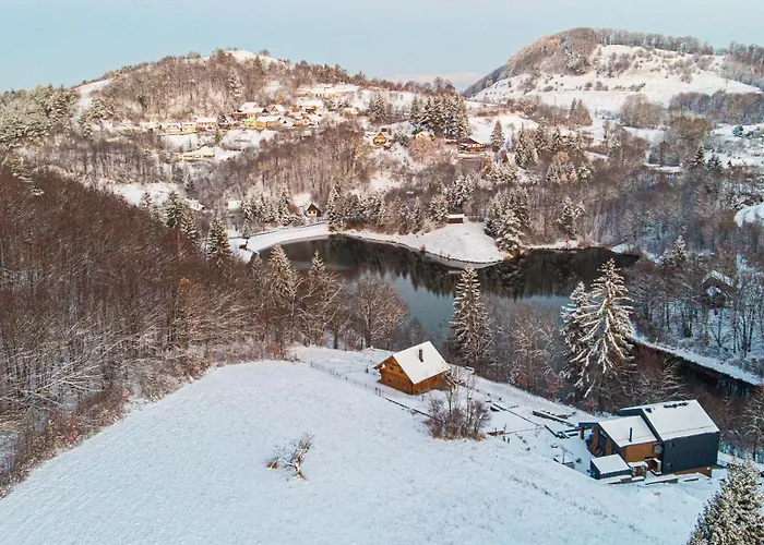 Pri Rybniku Strohm Villa *